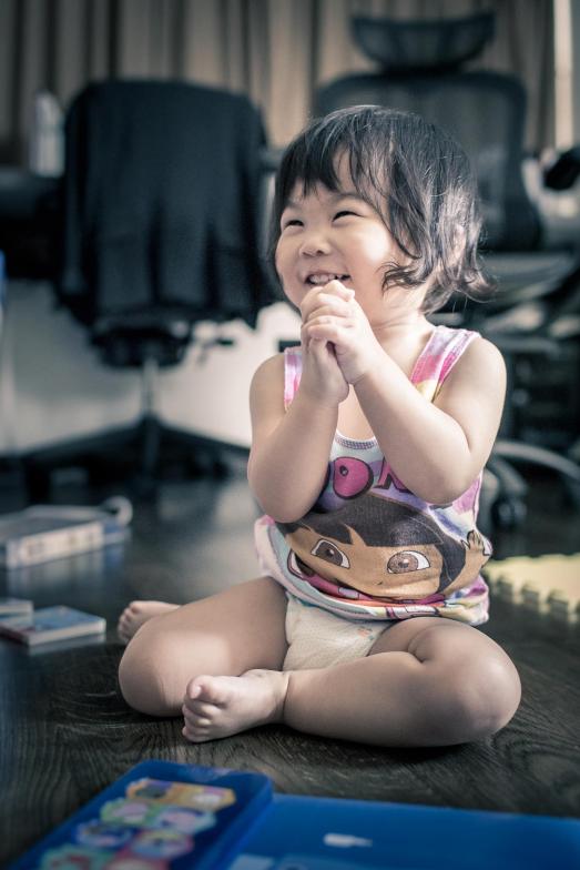 Suri and her peppa pig audio book that snorts and giggles